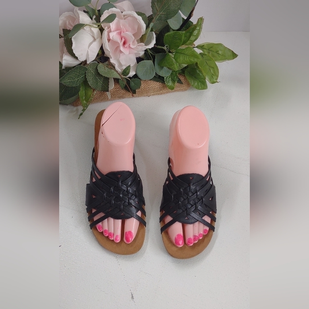 Minnetonka Black Woven Sandals